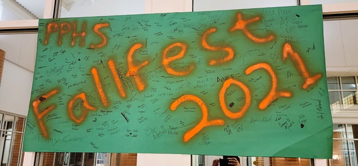 Banner that reads'Fall Fest 2021'